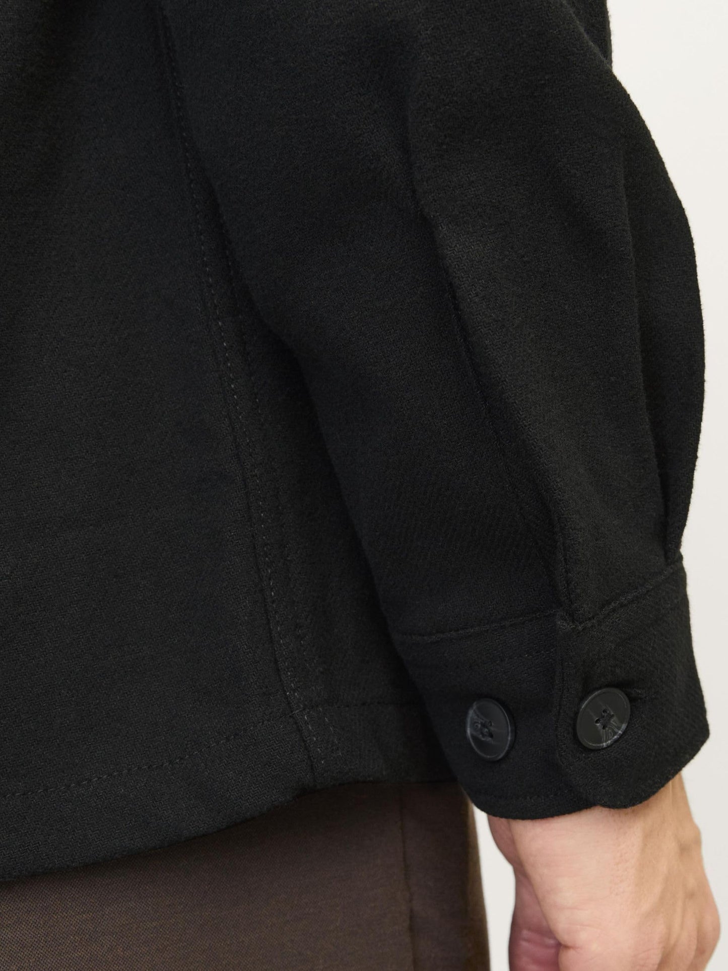 JACK & JONES Jprraymond Surchemise unie à manches longues SN, noire. Coupe décontractée, taille M homme