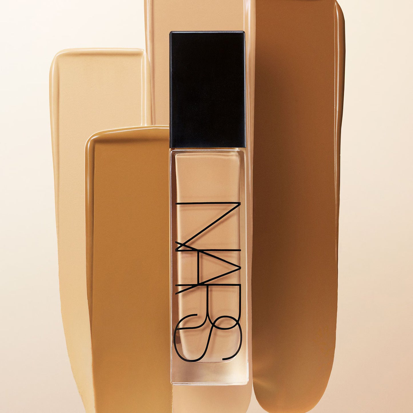 NARS Natural Radiant Fond de Teint Éclat Light 4 Deauville 30 ml