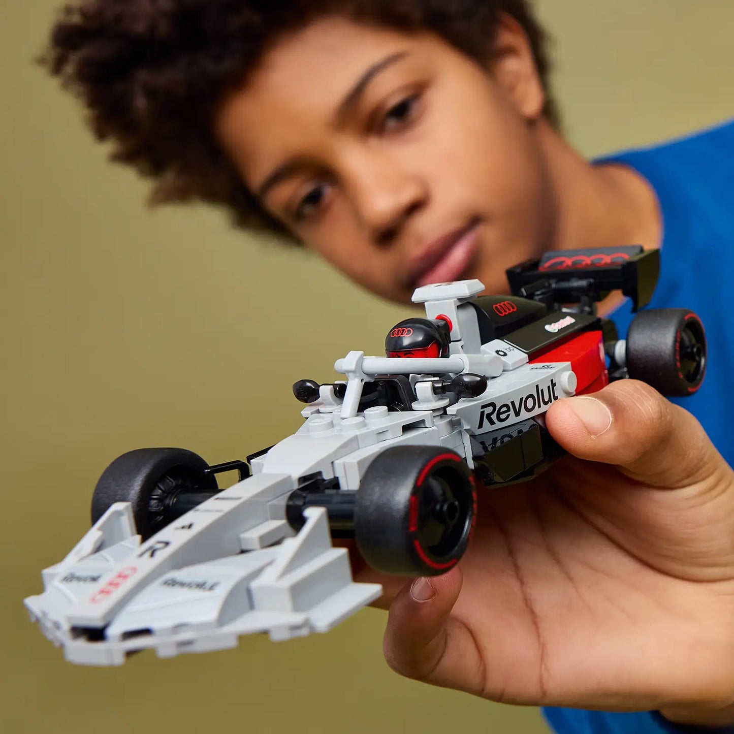 LEGO® Speed Champions 77259 Závodní auto Audi Revolut F1® Team R26