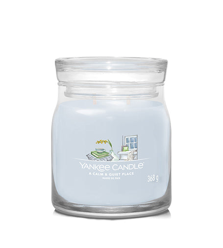 Yankee Candle A Calm & Quiet Place signature svíčka střední 368 g