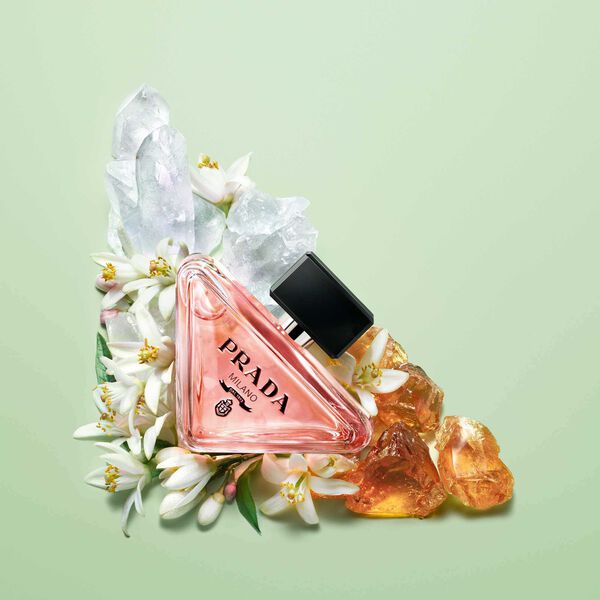 Prada Paradoxe Eau de Parfum Femme 90 ml : Le Parfum Floral Ambré Iconique de Prada