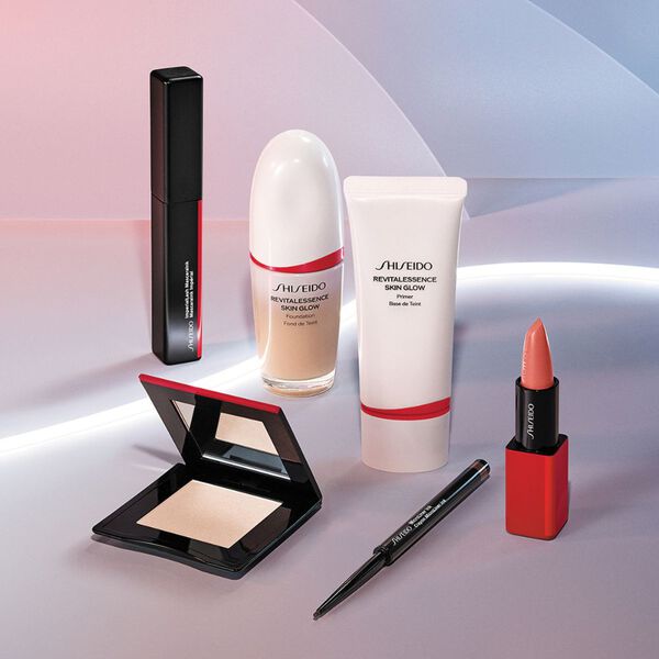 Shiseido Revitalessence Skin Glow Base de Teint SPF 25 PA++ 30 ml