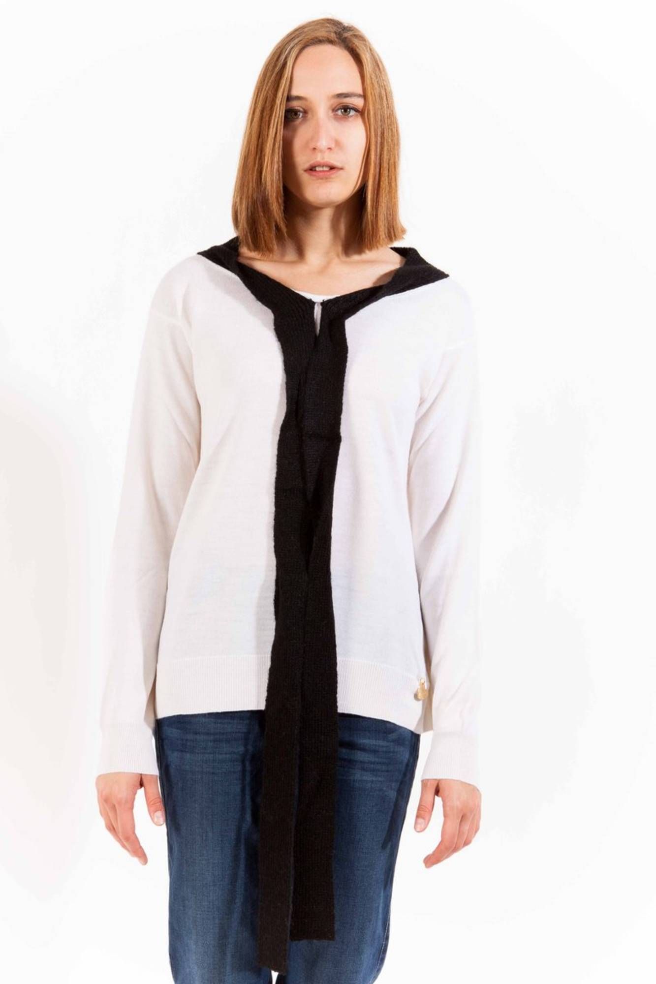 LOVE MOSCHINO WHITE WOMAN SWEATER