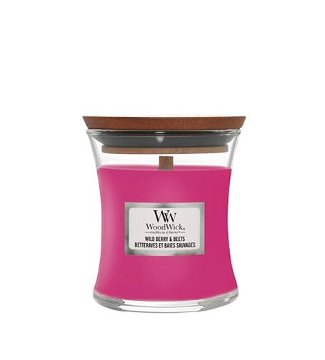 WoodWick Wild Berry & Beets scented candle with wooden wick 85 g