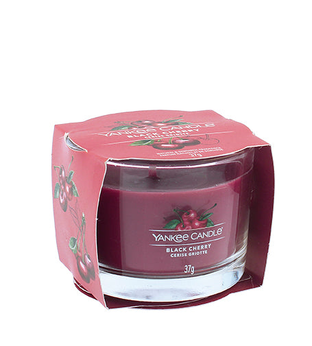 Yankee Candle Black Cherry votivní svíčka ve skle 37 g
